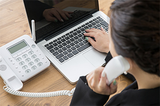 製品についての質問、各種資料請求等、お電話またはメールフォームよりお問い合わせください。また、求人の内容についてもご不明な点等ございましたらお気軽にご連絡ください。メールでのお問い合わせはお返事までにお時間をいただく場合がございます。お急ぎの場合はお電話にて直接お問い合わせください。